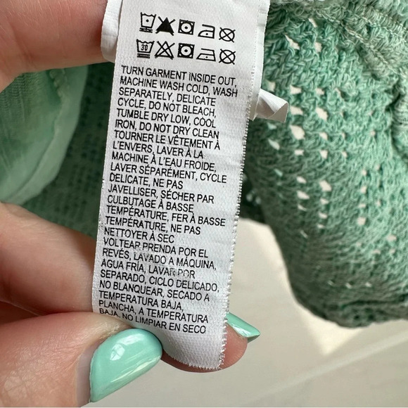 Lucky Brand Crochet Back T Shirt Green Short Sleeve V Neck Raw Hem Size Large - Picture 6 of 6